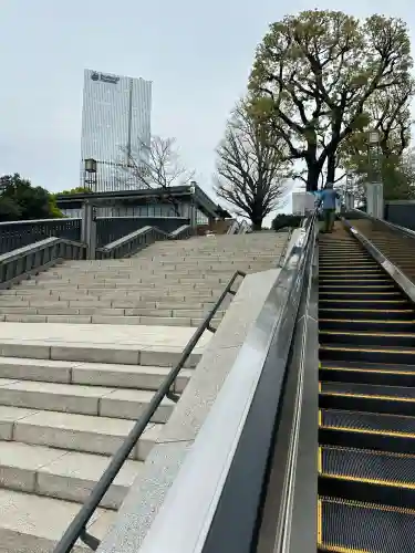 日枝神社の{uncategorized: "未分類", other: "その他", undefined: "問題あり", building: "その他建物", grave: "お墓", sacred_gate: "鳥居", guardian: "狛犬", statue: "像", buddha: "仏像", history: "歴史", nature: "自然", garden: "庭園", animal: "動物", pagoda: "塔", temizu: "手水舎", mountain_gate: "山門・神門", sanctuary: "本殿・本堂", subordinate: "末社・摂社", art: "芸術", scenery: "景色", jizo: "地蔵", ema: "絵馬", goshuin: "御朱印", omikuji: "おみくじ", items: "授与品その他", amulet: "お守り", goshuincho: "御朱印帳", eats: "食事", festival: "お祭り", votive_dance: "神楽", shichigosan: "七五三参", wedding: "結婚式", experience: "体験その他", initially: "初詣", around: "周辺", anti_infection: "感染症対策"}