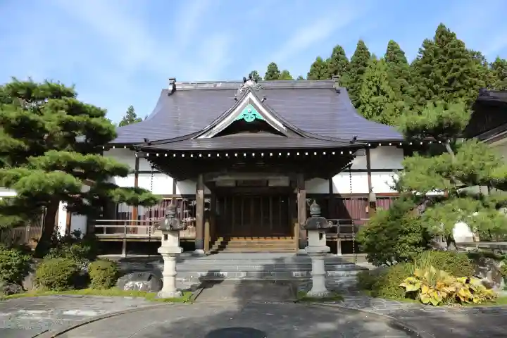 宝持院の本殿・本堂