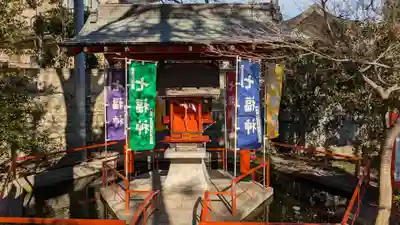 花の尾曳弁財天（尾曳稲荷神社）の本殿・本堂