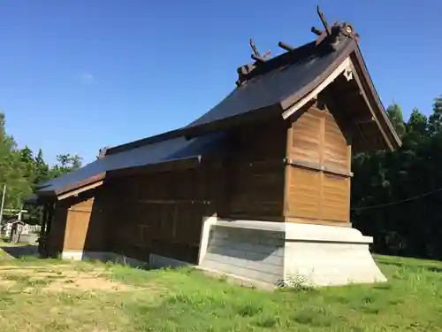 居多神社の本殿・本堂