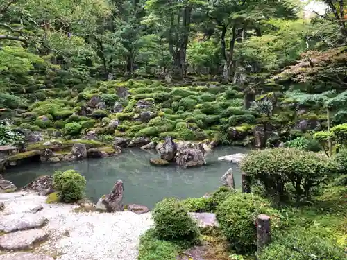 西明寺の庭園