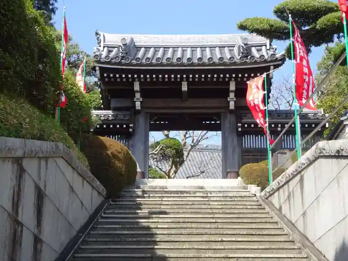 朝光寺の山門