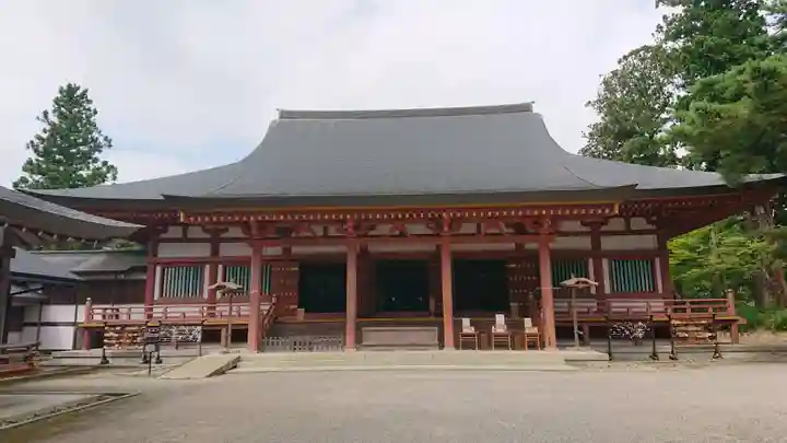 毛越寺の本殿・本堂