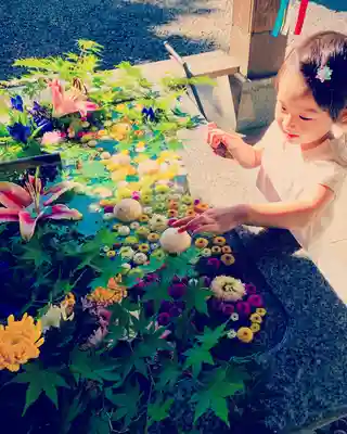 滑川神社 - 仕事と子どもの守り神の手水舎