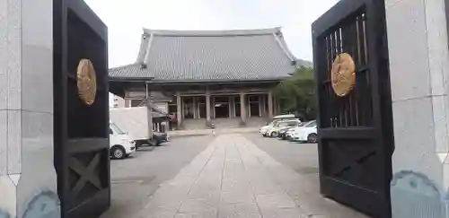 東本願寺の山門・神門
