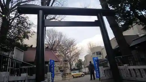 高円寺氷川神社の鳥居