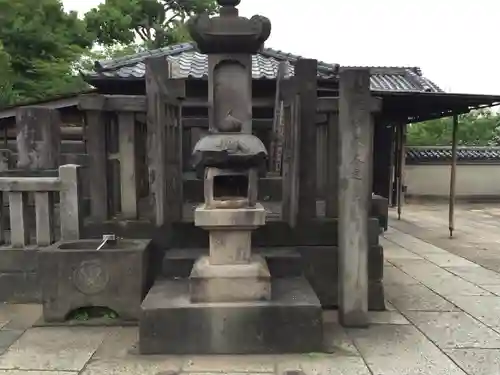 泉岳寺の塔