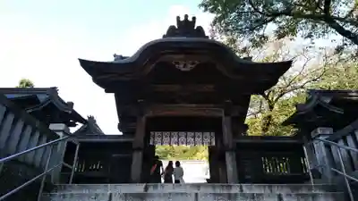 宇都宮二荒山神社の山門・神門