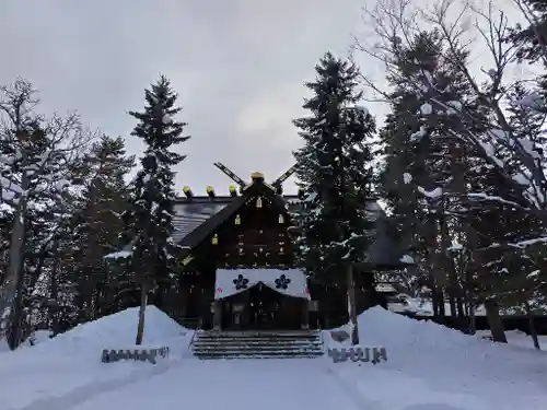 上川神社の本殿