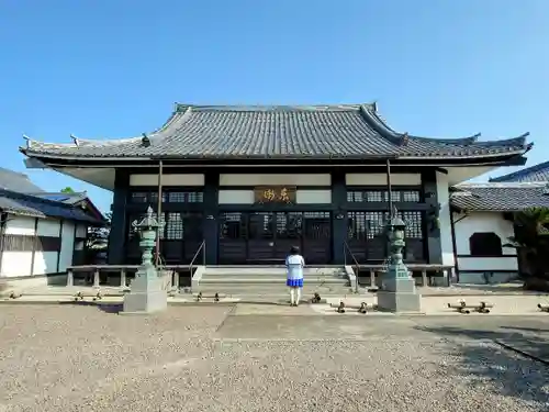 東漸寺の本殿