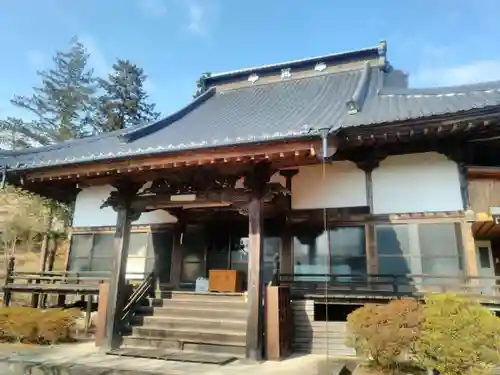 見本寺の本殿・本堂