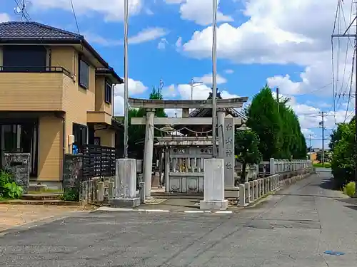 白山社の鳥居