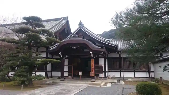 知恩院の本殿・本堂