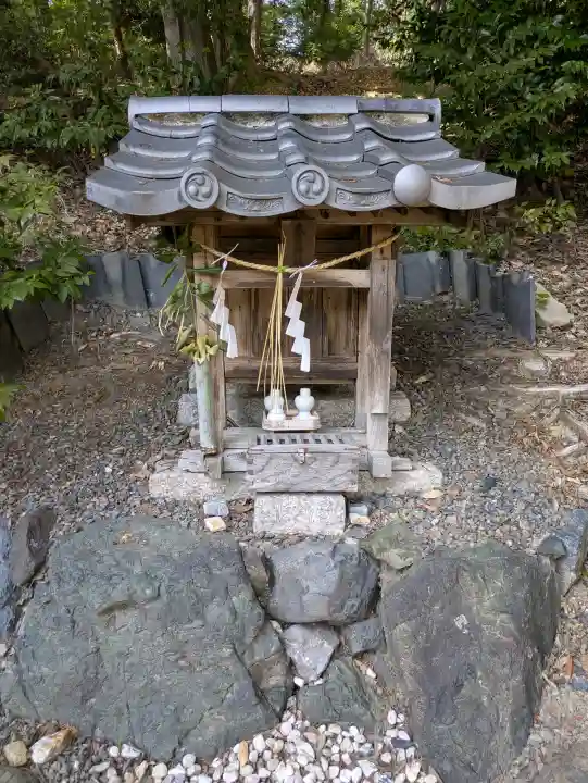 走田神社の{uncategorized: "未分類", other: "その他", undefined: "問題あり", building: "その他建物", grave: "お墓", sacred_gate: "鳥居", guardian: "狛犬", statue: "像", buddha: "仏像", history: "歴史", nature: "自然", garden: "庭園", animal: "動物", pagoda: "塔", temizu: "手水舎", mountain_gate: "山門・神門", sanctuary: "本殿・本堂", subordinate: "末社・摂社", art: "芸術", scenery: "景色", jizo: "地蔵", ema: "絵馬", goshuin: "御朱印", omikuji: "おみくじ", items: "授与品その他", amulet: "お守り", goshuincho: "御朱印帳", eats: "食事", festival: "お祭り", votive_dance: "神楽", shichigosan: "七五三参", wedding: "結婚式", experience: "体験その他", initially: "初詣", around: "周辺", anti_infection: "感染症対策"}