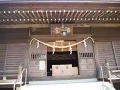 諏訪神社の本殿