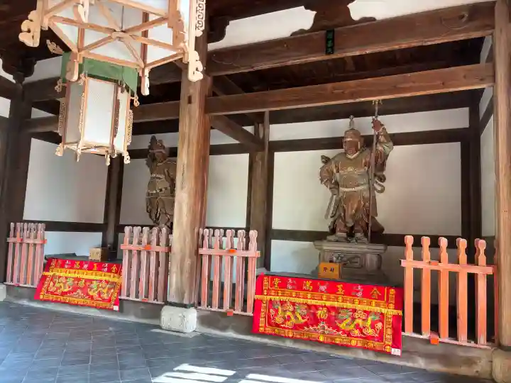 萬福寺の{uncategorized: "未分類", other: "その他", undefined: "問題あり", building: "その他建物", grave: "お墓", sacred_gate: "鳥居", guardian: "狛犬", statue: "像", buddha: "仏像", history: "歴史", nature: "自然", garden: "庭園", animal: "動物", pagoda: "塔", temizu: "手水舎", mountain_gate: "山門・神門", sanctuary: "本殿・本堂", subordinate: "末社・摂社", art: "芸術", scenery: "景色", jizo: "地蔵", ema: "絵馬", goshuin: "御朱印", omikuji: "おみくじ", items: "授与品その他", amulet: "お守り", goshuincho: "御朱印帳", eats: "食事", festival: "お祭り", votive_dance: "神楽", shichigosan: "七五三参", wedding: "結婚式", experience: "体験その他", initially: "初詣", around: "周辺", anti_infection: "感染症対策"}