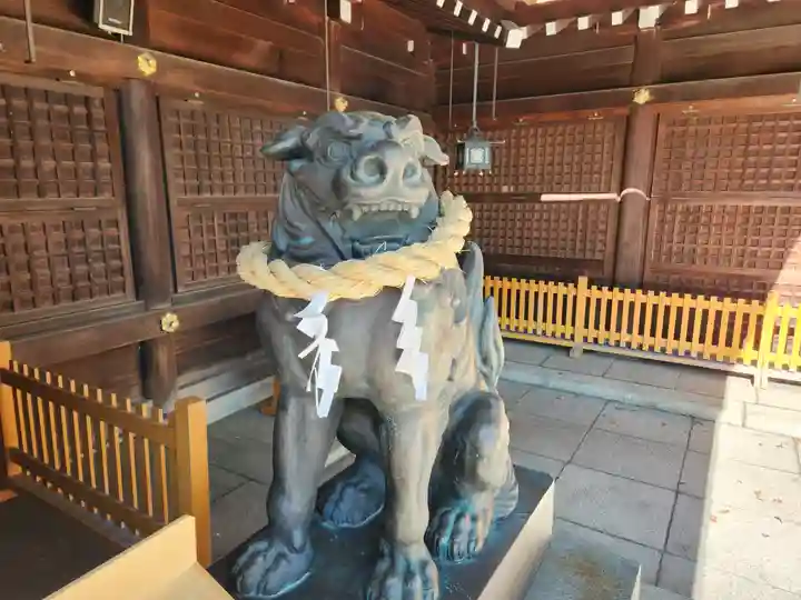 兵庫縣姫路護國神社の狛犬