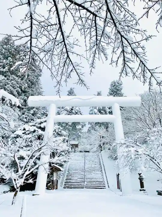 土津神社|こどもと出世の神さまの鳥居