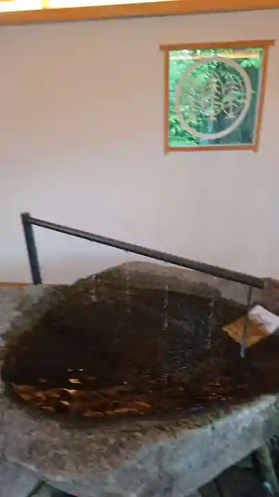 星川杉山神社の手水舎