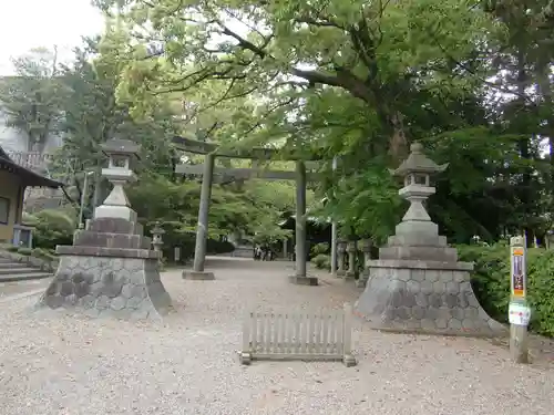 六所神社の鳥居