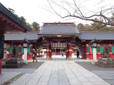 志波彦神社・鹽竈神社の山門・神門