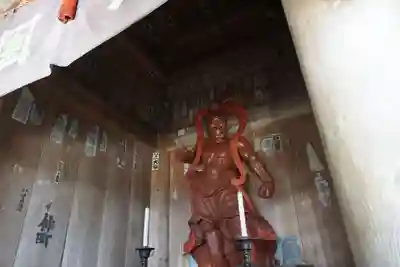 身延山奥之院思親閣の像