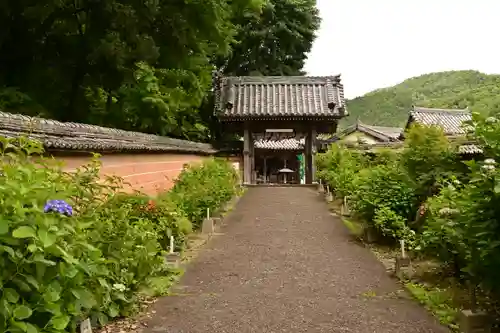 弥勒寺(兵庫県)