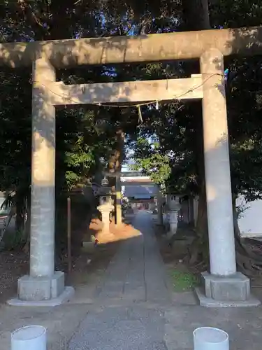 神明社の鳥居