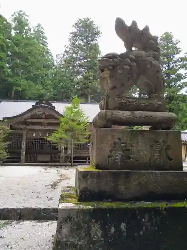 大佐神社の狛犬