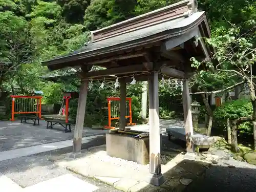 荏柄天神社の手水舎