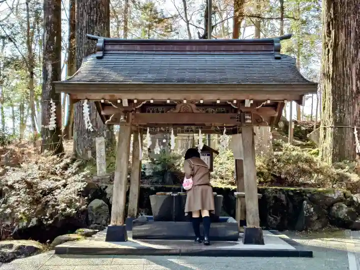 富士山東口本宮 冨士浅間神社の手水舎