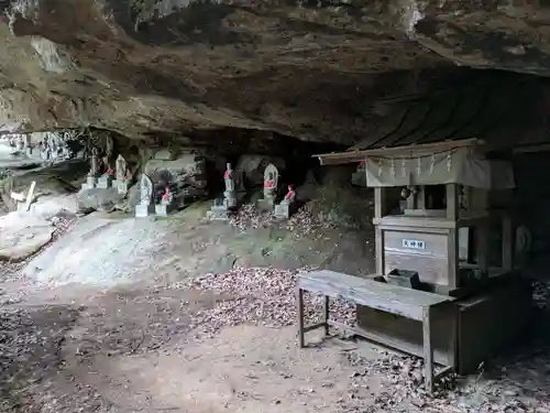 鷲窟山観音院 東奥の院の仏像