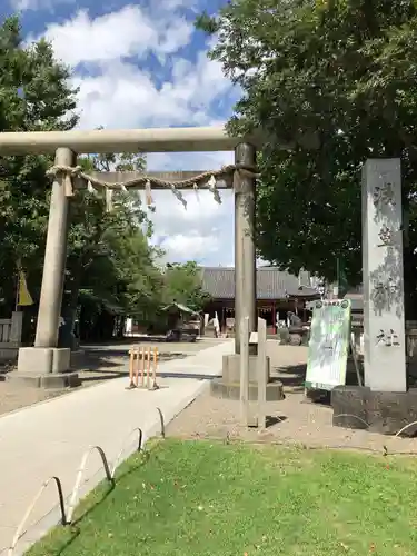 浅草神社の鳥居