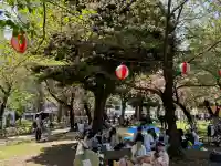 千種稲荷神社の{uncategorized: "未分類", other: "その他", undefined: "問題あり", building: "その他建物", grave: "お墓", sacred_gate: "鳥居", guardian: "狛犬", statue: "像", buddha: "仏像", history: "歴史", nature: "自然", garden: "庭園", animal: "動物", pagoda: "塔", temizu: "手水舎", mountain_gate: "山門・神門", sanctuary: "本殿・本堂", subordinate: "末社・摂社", art: "芸術", scenery: "景色", jizo: "地蔵", ema: "絵馬", goshuin: "御朱印", omikuji: "おみくじ", items: "授与品その他", amulet: "お守り", goshuincho: "御朱印帳", eats: "食事", festival: "お祭り", votive_dance: "神楽", shichigosan: "七五三参", wedding: "結婚式", experience: "体験その他", initially: "初詣", around: "周辺", anti_infection: "感染症対策"}