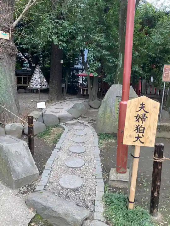 浅草神社の庭園