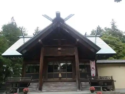 栗沢神社の本殿