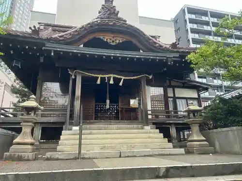 白髭神社の本殿