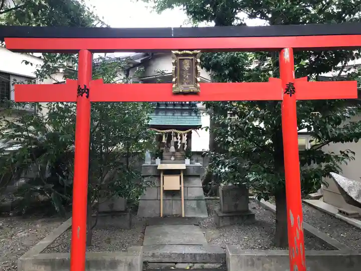 呉服神社の末社・摂社