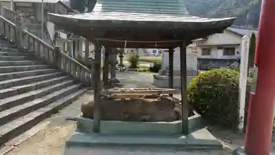 素盞嗚神社の手水舎