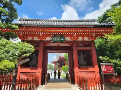浅草寺の山門・神門