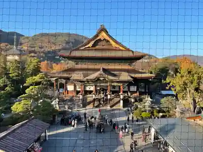 善光寺の本殿・本堂
