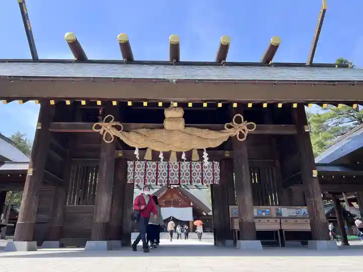 北海道神宮の山門・神門