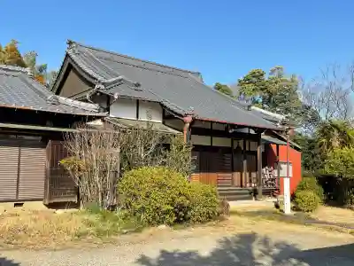 本宗寺の{uncategorized: "未分類", other: "その他", undefined: "問題あり", building: "その他建物", grave: "お墓", sacred_gate: "鳥居", guardian: "狛犬", statue: "像", buddha: "仏像", history: "歴史", nature: "自然", garden: "庭園", animal: "動物", pagoda: "塔", temizu: "手水舎", mountain_gate: "山門・神門", sanctuary: "本殿・本堂", subordinate: "末社・摂社", art: "芸術", scenery: "景色", jizo: "地蔵", ema: "絵馬", goshuin: "御朱印", omikuji: "おみくじ", items: "授与品その他", amulet: "お守り", goshuincho: "御朱印帳", eats: "食事", festival: "お祭り", votive_dance: "神楽", shichigosan: "七五三参", wedding: "結婚式", experience: "体験その他", initially: "初詣", around: "周辺", anti_infection: "感染症対策"}