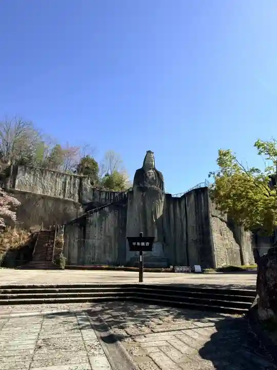 大谷寺の{uncategorized: "未分類", other: "その他", undefined: "問題あり", building: "その他建物", grave: "お墓", sacred_gate: "鳥居", guardian: "狛犬", statue: "像", buddha: "仏像", history: "歴史", nature: "自然", garden: "庭園", animal: "動物", pagoda: "塔", temizu: "手水舎", mountain_gate: "山門・神門", sanctuary: "本殿・本堂", subordinate: "末社・摂社", art: "芸術", scenery: "景色", jizo: "地蔵", ema: "絵馬", goshuin: "御朱印", omikuji: "おみくじ", items: "授与品その他", amulet: "お守り", goshuincho: "御朱印帳", eats: "食事", festival: "お祭り", votive_dance: "神楽", shichigosan: "七五三参", wedding: "結婚式", experience: "体験その他", initially: "初詣", around: "周辺", anti_infection: "感染症対策"}