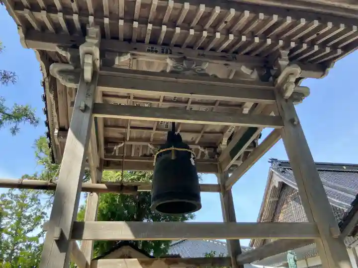 正覚院の{uncategorized: "未分類", other: "その他", undefined: "問題あり", building: "その他建物", grave: "お墓", sacred_gate: "鳥居", guardian: "狛犬", statue: "像", buddha: "仏像", history: "歴史", nature: "自然", garden: "庭園", animal: "動物", pagoda: "塔", temizu: "手水舎", mountain_gate: "山門・神門", sanctuary: "本殿・本堂", subordinate: "末社・摂社", art: "芸術", scenery: "景色", jizo: "地蔵", ema: "絵馬", goshuin: "御朱印", omikuji: "おみくじ", items: "授与品その他", amulet: "お守り", goshuincho: "御朱印帳", eats: "食事", festival: "お祭り", votive_dance: "神楽", shichigosan: "七五三参", wedding: "結婚式", experience: "体験その他", initially: "初詣", around: "周辺", anti_infection: "感染症対策"}