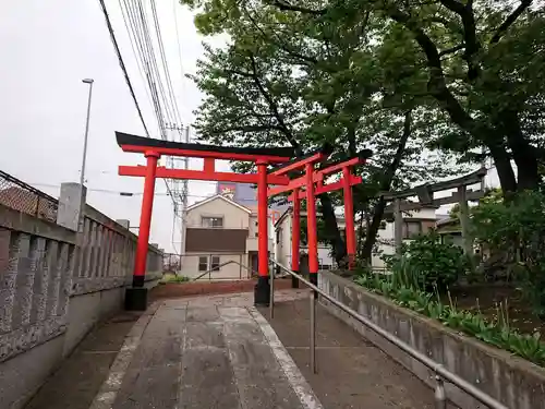 川除稲荷社の鳥居