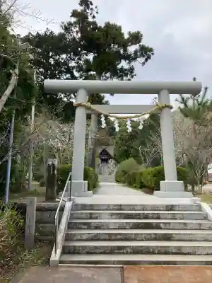 高家神社の{uncategorized: "未分類", other: "その他", undefined: "問題あり", building: "その他建物", grave: "お墓", sacred_gate: "鳥居", guardian: "狛犬", statue: "像", buddha: "仏像", history: "歴史", nature: "自然", garden: "庭園", animal: "動物", pagoda: "塔", temizu: "手水舎", mountain_gate: "山門・神門", sanctuary: "本殿・本堂", subordinate: "末社・摂社", art: "芸術", scenery: "景色", jizo: "地蔵", ema: "絵馬", goshuin: "御朱印", omikuji: "おみくじ", items: "授与品その他", amulet: "お守り", goshuincho: "御朱印帳", eats: "食事", festival: "お祭り", votive_dance: "神楽", shichigosan: "七五三参", wedding: "結婚式", experience: "体験その他", initially: "初詣", around: "周辺", anti_infection: "感染症対策"}
