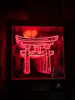東京羽田 穴守稲荷神社の{uncategorized: "未分類", other: "その他", undefined: "問題あり", building: "その他建物", grave: "お墓", sacred_gate: "鳥居", guardian: "狛犬", statue: "像", buddha: "仏像", history: "歴史", nature: "自然", garden: "庭園", animal: "動物", pagoda: "塔", temizu: "手水舎", mountain_gate: "山門・神門", sanctuary: "本殿・本堂", subordinate: "末社・摂社", art: "芸術", scenery: "景色", jizo: "地蔵", ema: "絵馬", goshuin: "御朱印", omikuji: "おみくじ", items: "授与品その他", amulet: "お守り", goshuincho: "御朱印帳", eats: "食事", festival: "お祭り", votive_dance: "神楽", shichigosan: "七五三参", wedding: "結婚式", experience: "体験その他", initially: "初詣", around: "周辺", anti_infection: "感染症対策"}