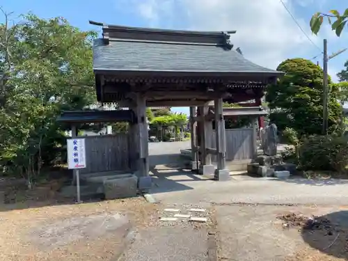 宝勝院の山門・神門