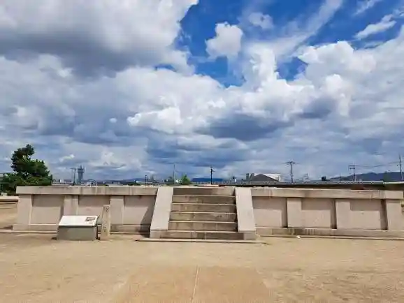 百済王神社の庭園